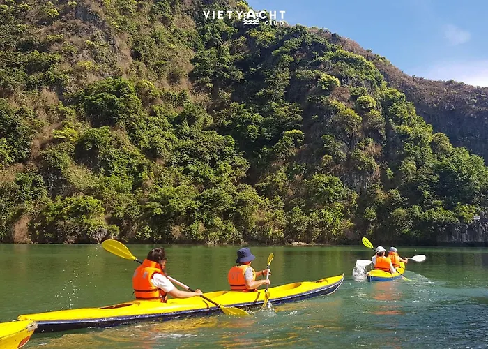 Botel Luxury Yacht Bay - Managed By Vietyacht Club Ha Long