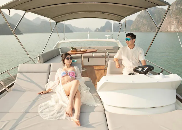 Luxury Yacht Bay - Managed By Vietyacht Club Ha Long