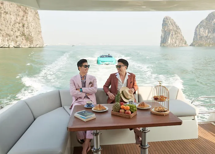 Luxury Yacht Bay - Managed By Vietyacht Club Botel *