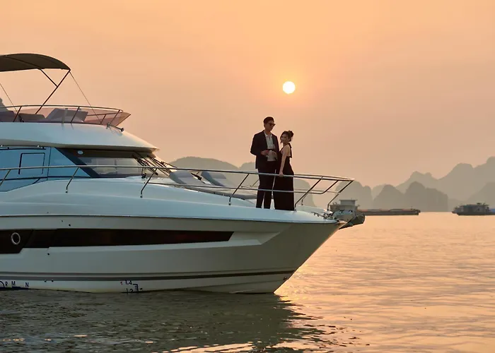 Luxury Yacht Bay - Managed By Vietyacht Club Ha Long